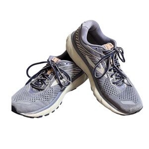 Women’s Brooks Ghost 12  running tennis shoes 👟